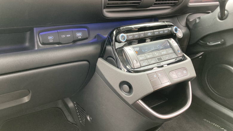 Hyundai INSTER 85kW 02 49kWh 5dr Auto Electric Hatchback